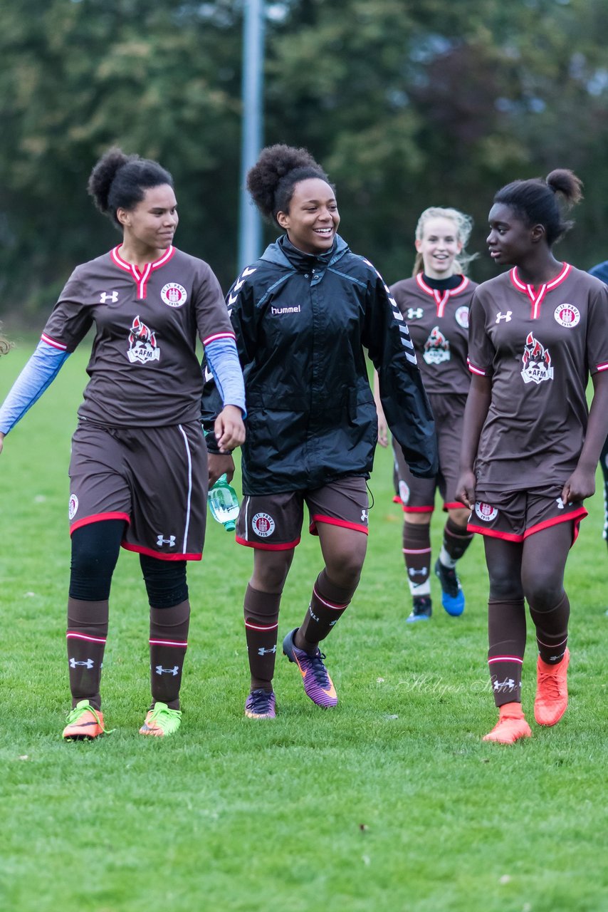 Bild 244 - C-Juniorinnen Halstenbek-Rellingen - St.Pauli : Ergebnis: 0:5